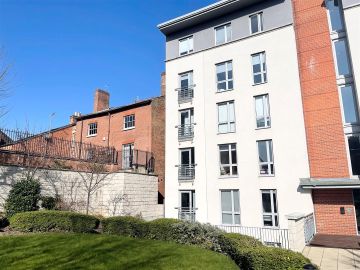 Ropewalk Court
